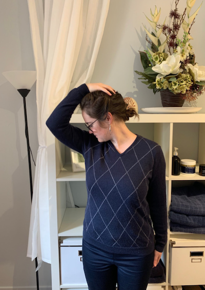 stretch the muscles in the neck